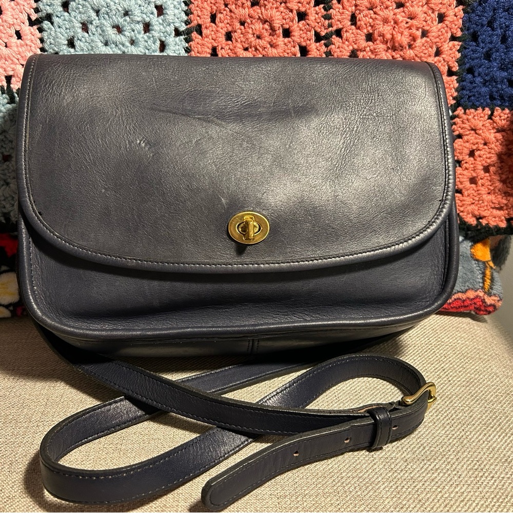 Vintage Coach City Bag